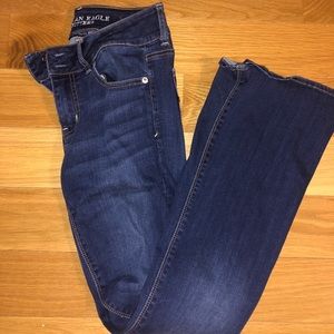 AMERICAN EAGLE JEANS